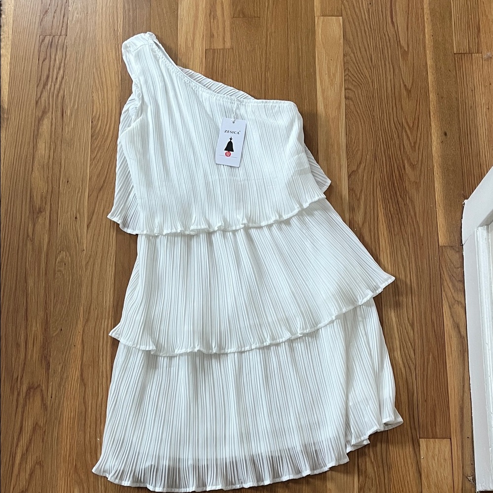 Chic One-Shoulder White Dress
